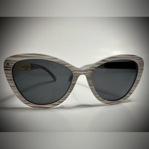 Prive Revaux The Hepburn Cat-Eye Polarized Sunglasses Gray Marble